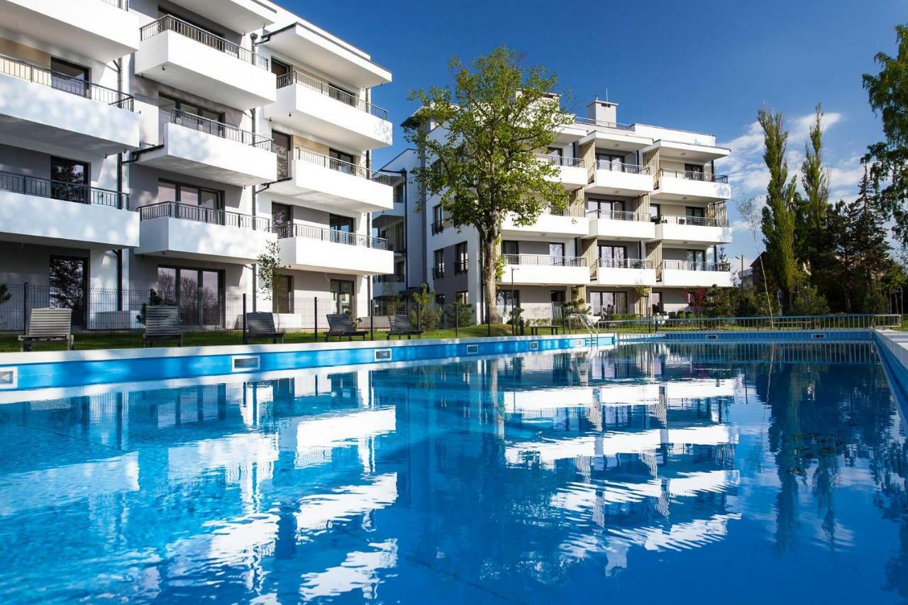 Rezydencja Apartamenty Ostrowski 尤斯托尼莫斯基 外观 照片